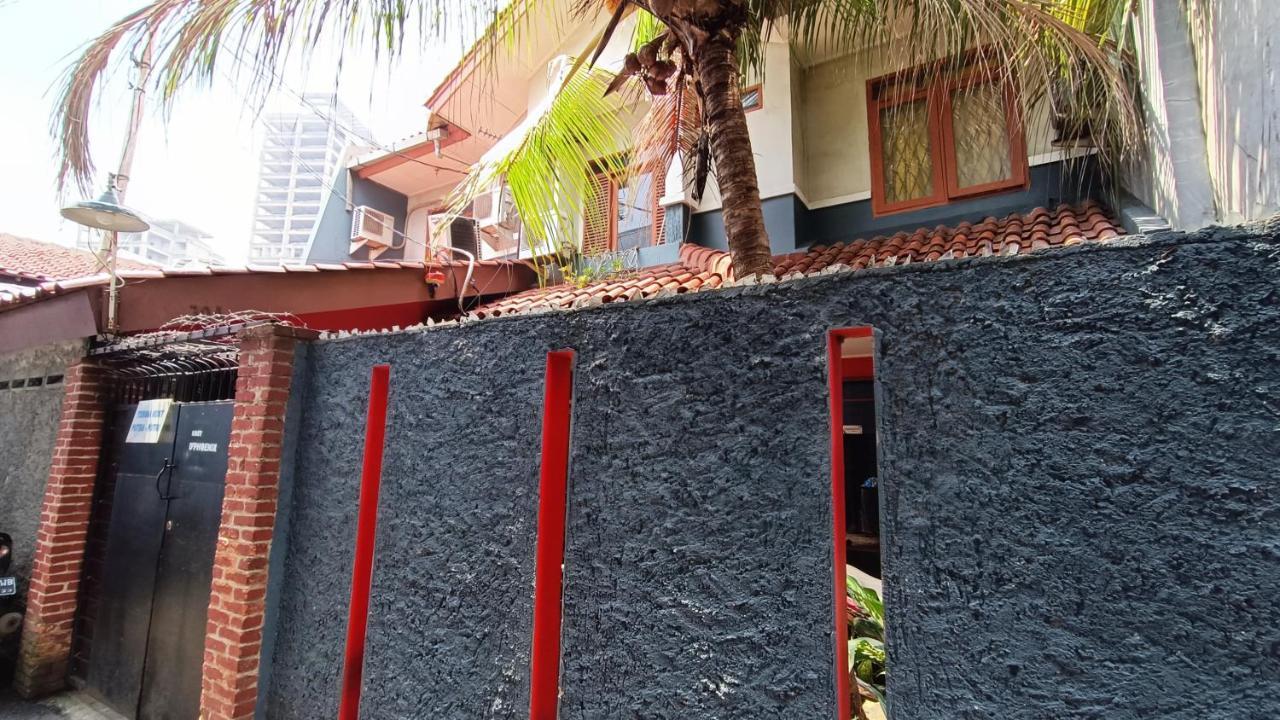 Oyo 91341 D'Phoenix Anggrek Syariah Residence Τζακάρτα Εξωτερικό φωτογραφία